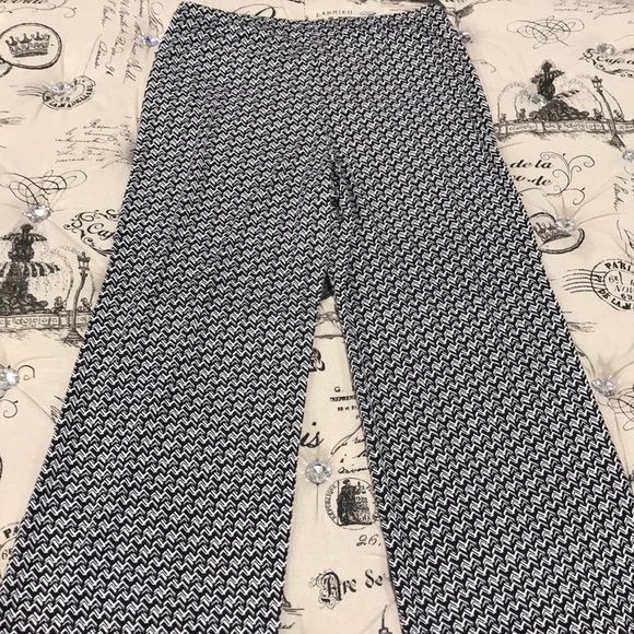 🎁 Karen Kane Patterned Straight Leg Pants - Picture 8 of 8